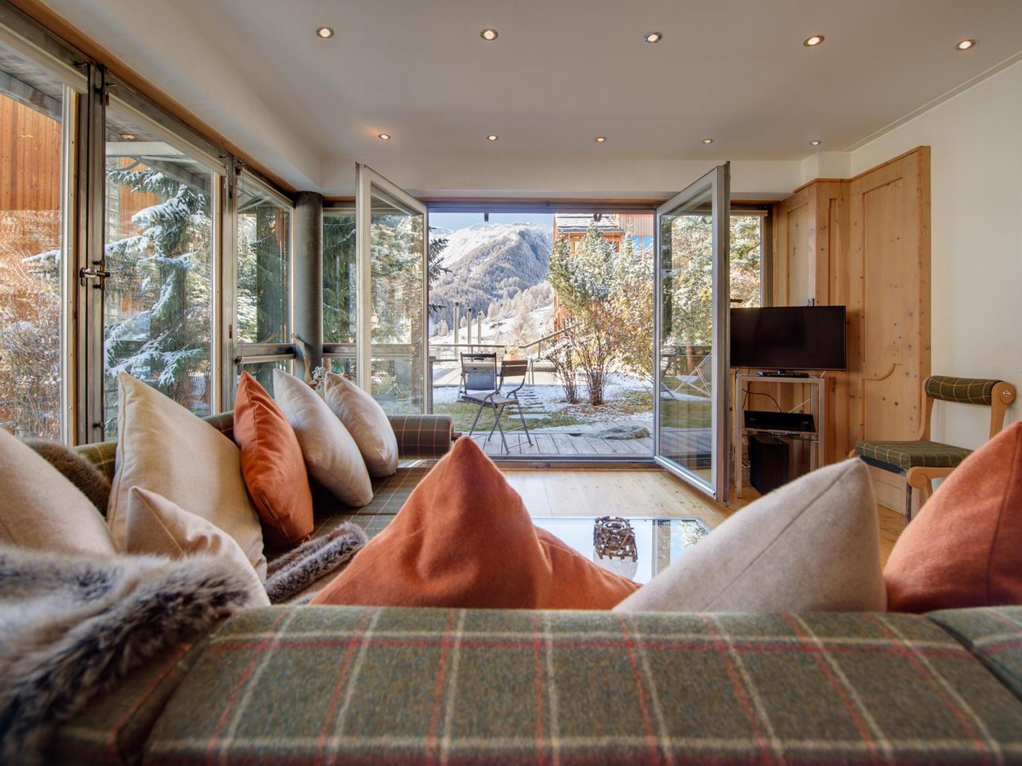 Backstage Hotel Serviced Apartments Zermatt Exterior foto