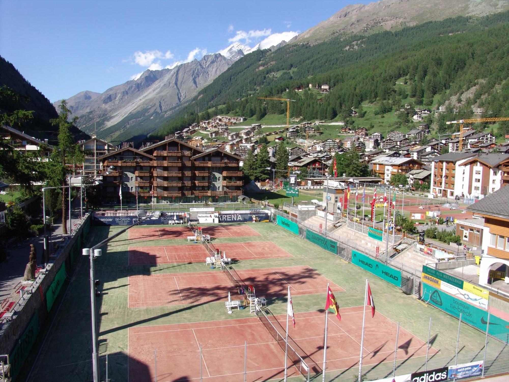 Backstage Hotel Serviced Apartments Zermatt Exterior foto